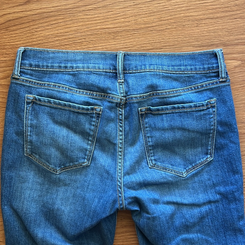 Old Navy Women's Flare Ankle Blue Jeans - Picture 6 of 9